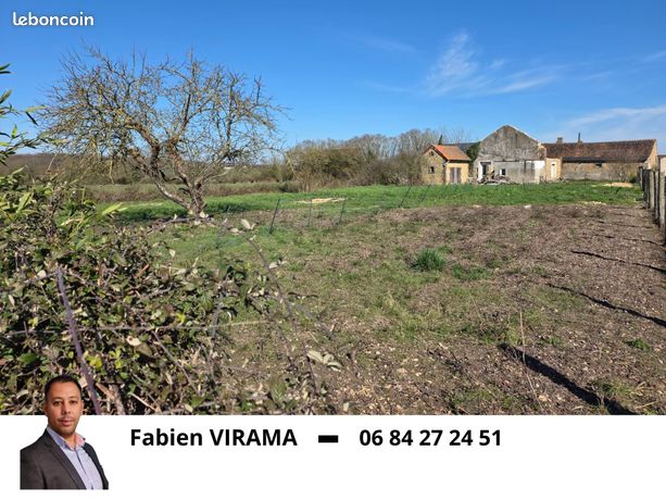 Terrain 1649 m² Souvigné