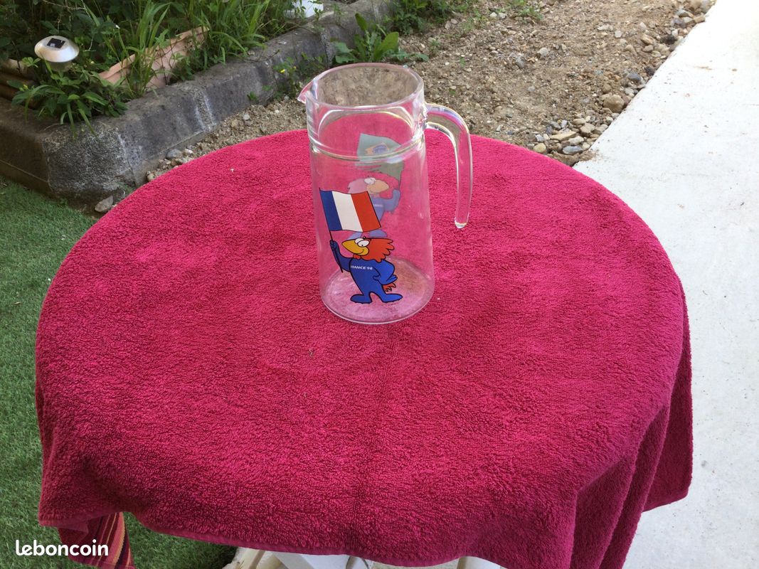 Carafe footix (image 1)