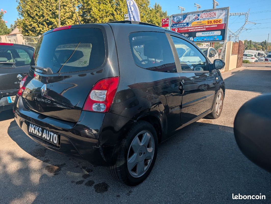 Renault twingo ii 1.2 16v 75ch dynamic 1ere main toit ouvrant/clim auto /jantes alu (image 5)