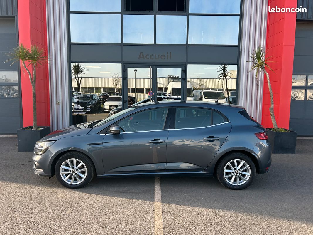 Renault Mégane IV BERLINE TCe 100 Energy Zen (image 3)