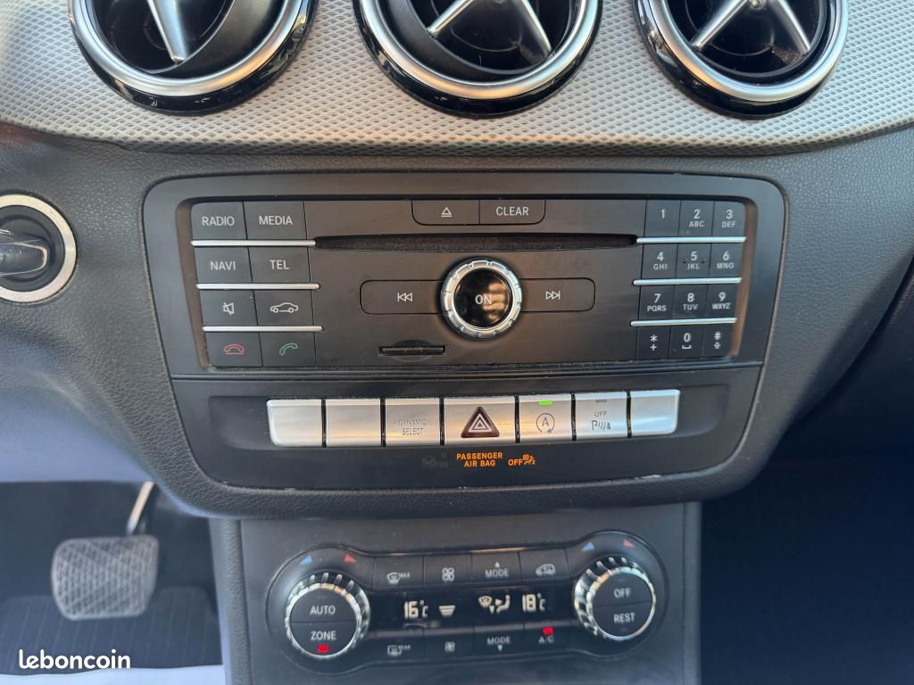 MERCEDES CLASSE B 200 d Bva - Sensation GPS + clim + camera AR (image 32)