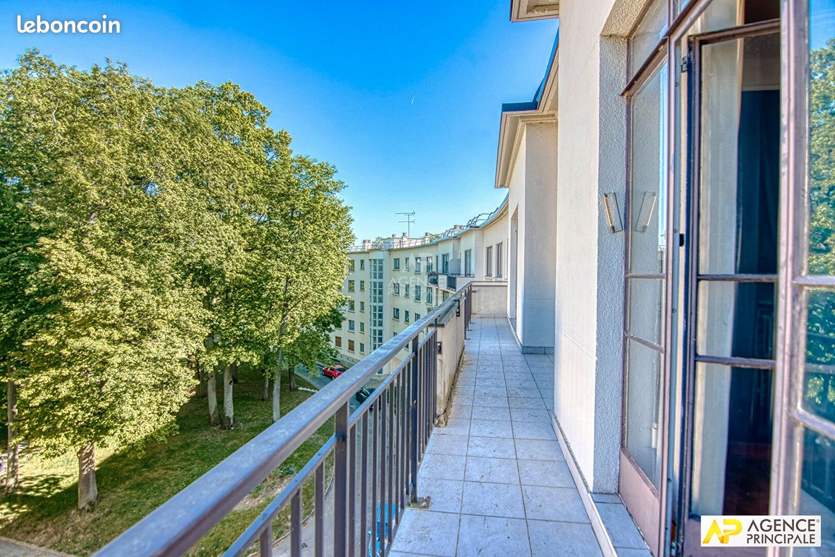 Appartement 9 pièces 187 m² · à Versailles · 187 m² · 795 000 €