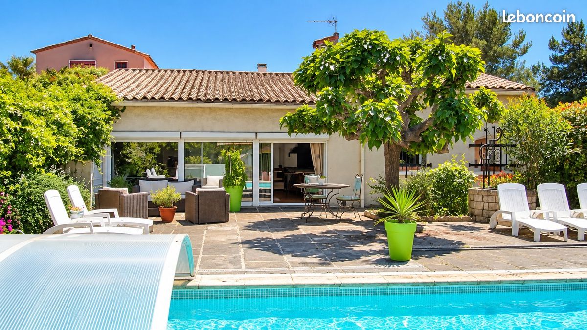 Maison 1 pièce 61 m² · à Rognac · 61 m² · 920 €/mois