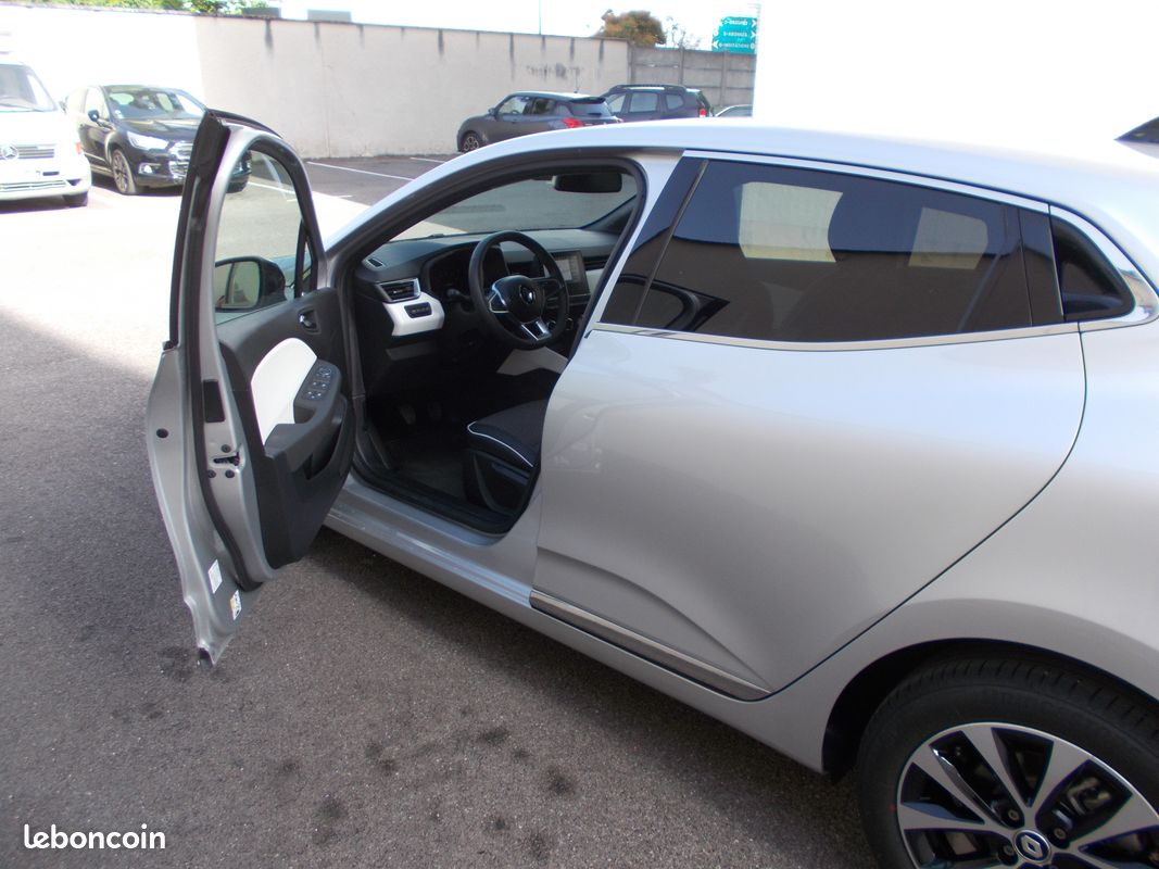 Renault clio 5 - Voitures