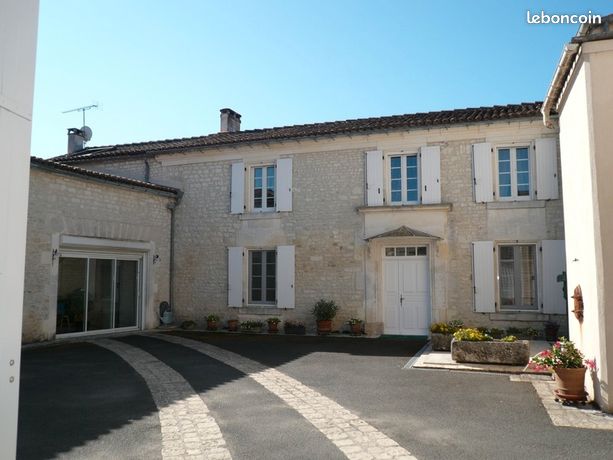 Maison 9 pièces 350 m²