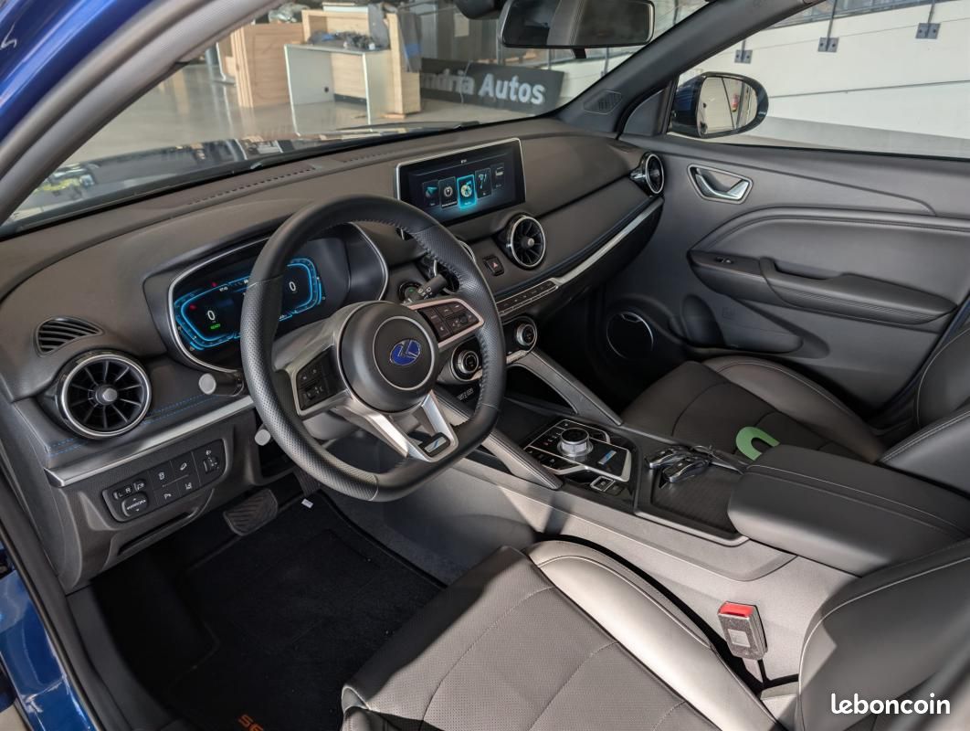 Seres 3 LUXURY (image 23)