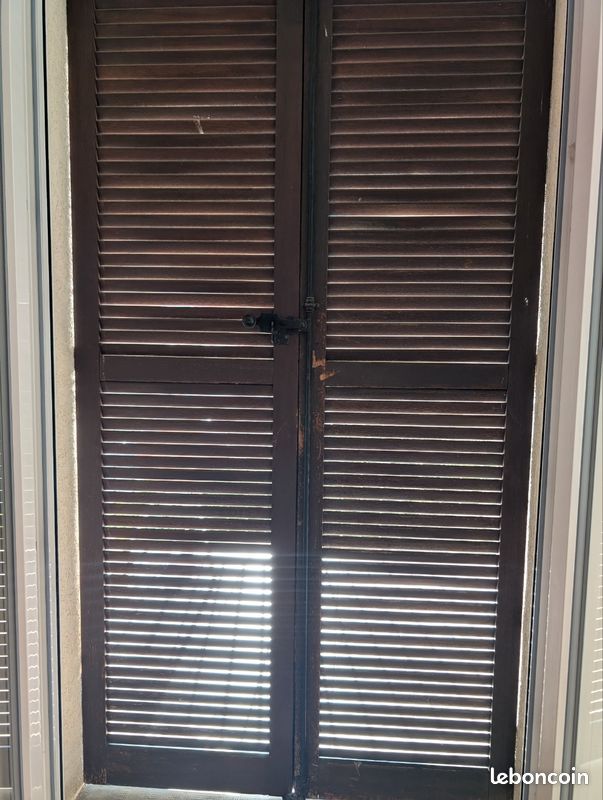 Volet bois porte fenêtre (image 1)