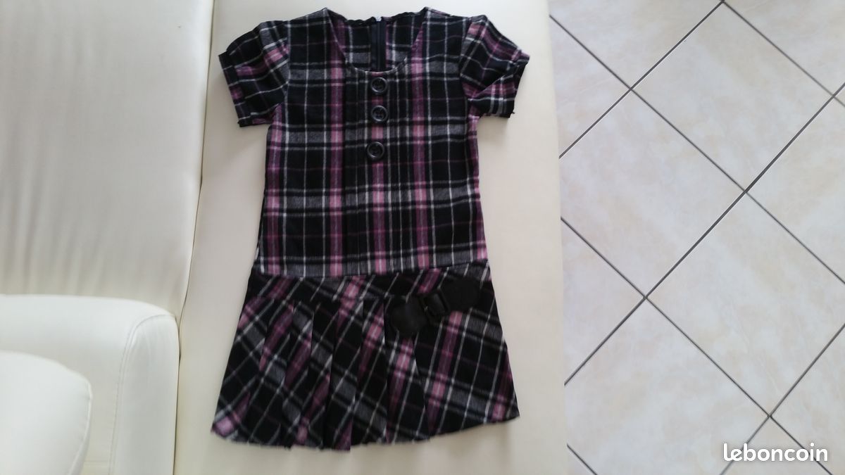 ROBE Fille 8 ans (image 1)