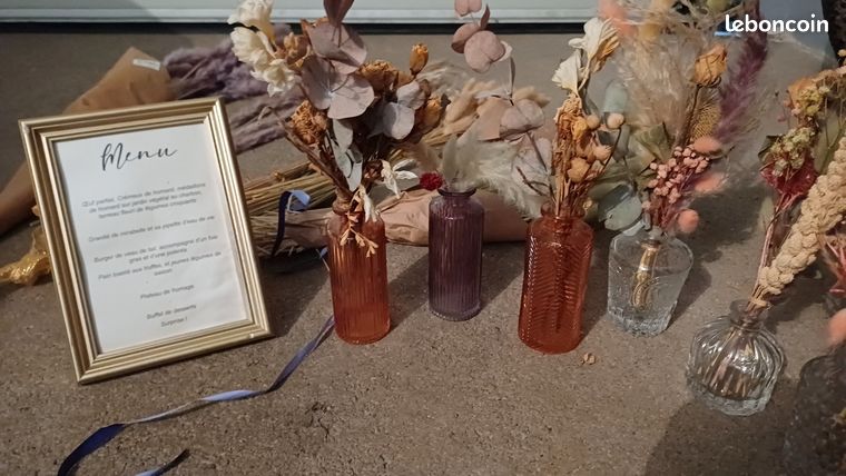 Cadre ancien avec fleurs, cadre en bois avec fleurs, cadre