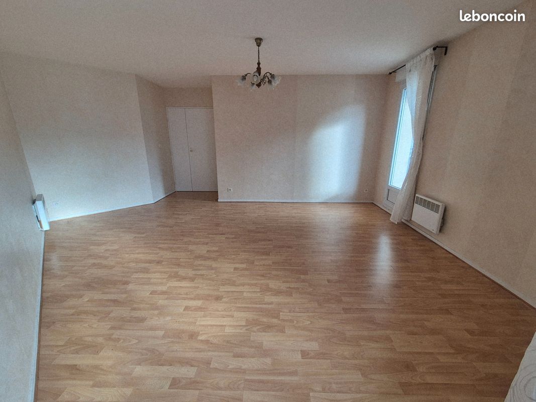 Appartement 3 pièces 78 m² · à Auneau-Bleury-Saint-Symphorien · 78 m² · 158 000 €