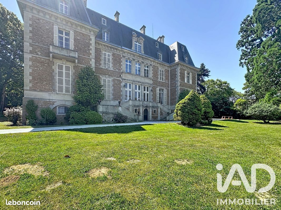 Appartement 1 pièce 27 m² · à La Ferté-Alais · 27 m² · 79 500 €