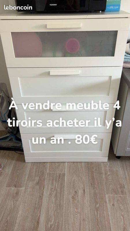 Commode (image 1)