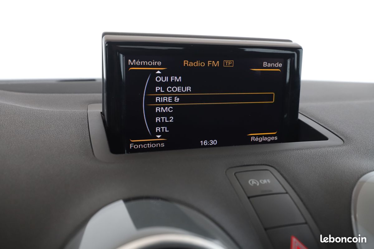 Audi A1 Sportback 1.0 TFSI Ultra Ambiente S Tronic 95 ch (image 17)
