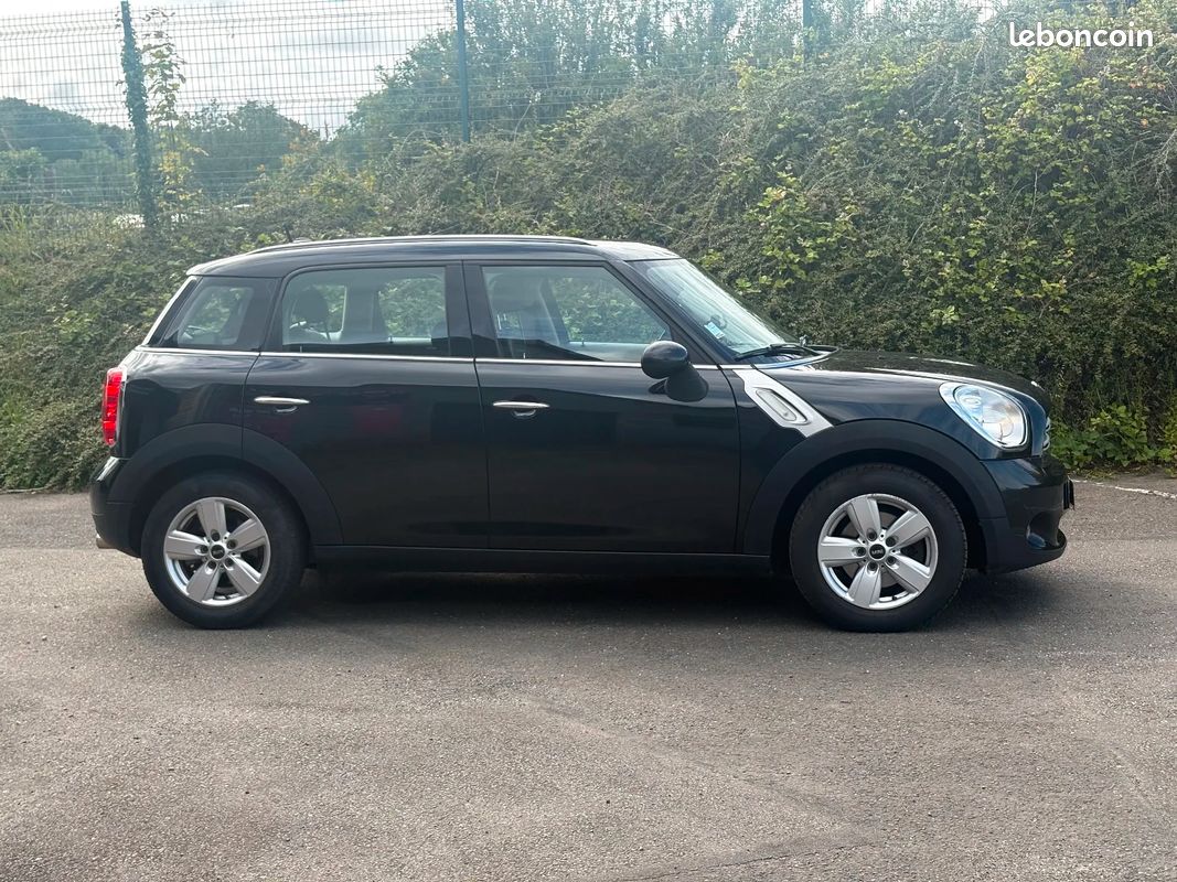 MINI COUNTRYMAN R60 112 ch Cooper D A / 4 PNEUS NEUFS (image 3)