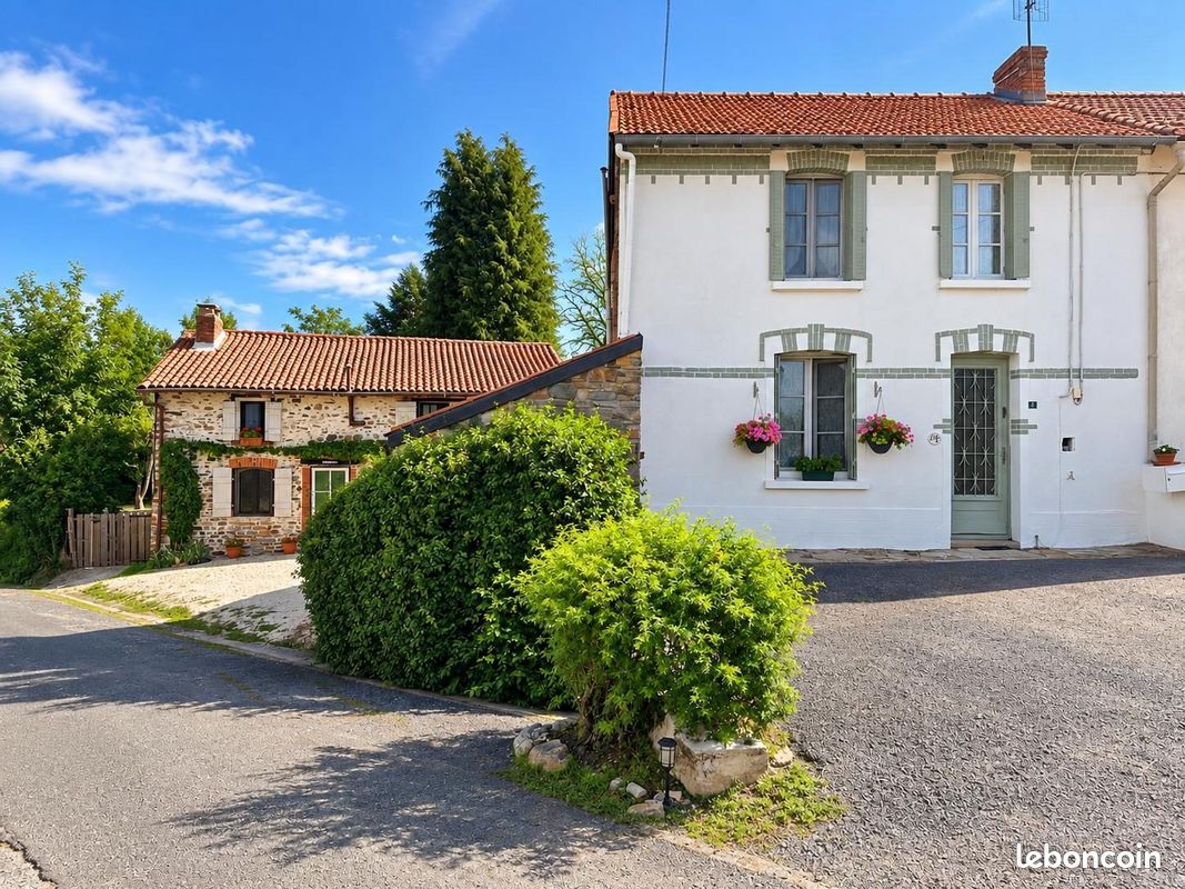 Maison 7 pièces 156 m² · à Val-d'Oire-Et-Gartempe · 156 m² · 176 000 €