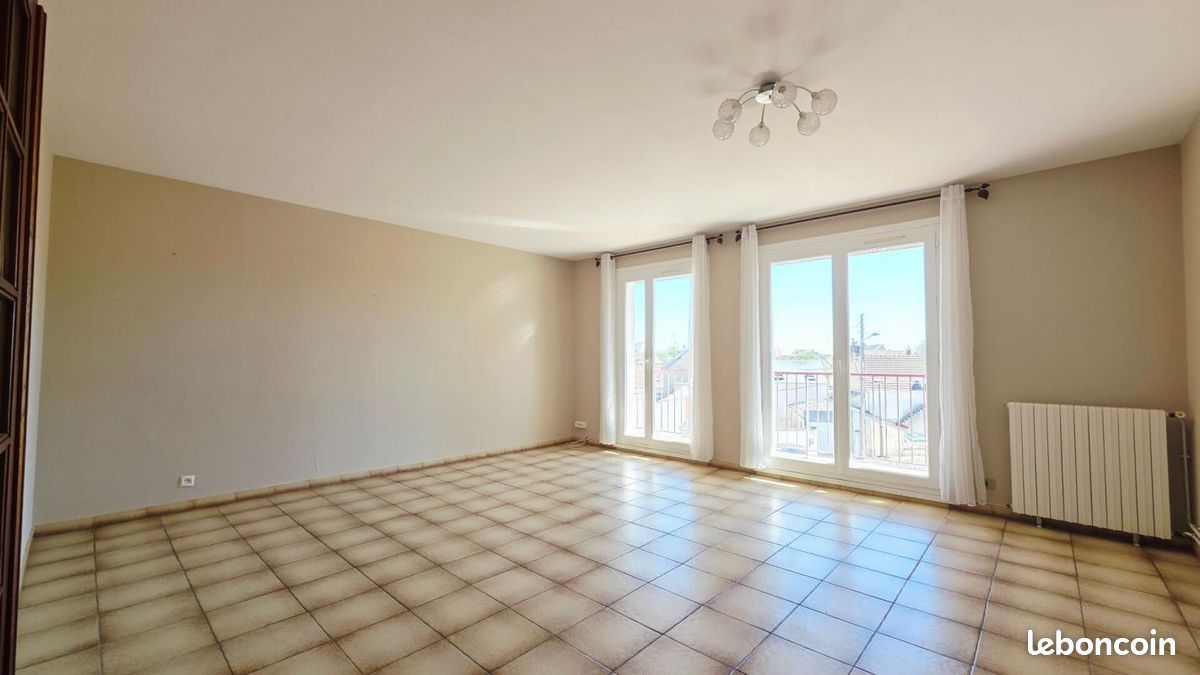 Appartement 5 pièces 105 m² · à Bourges · 105 m² · 111 990 €
