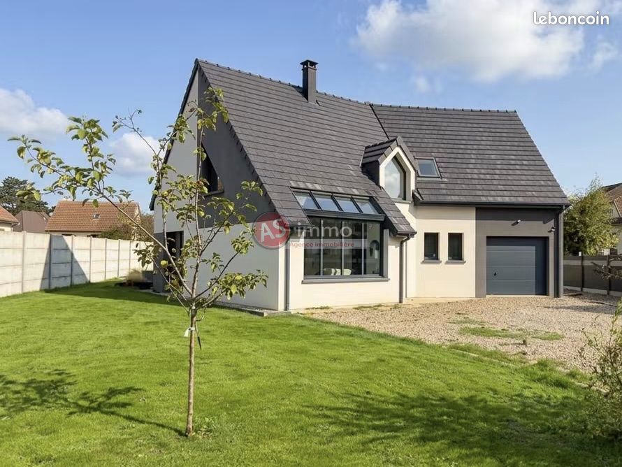 Maison 4 pièces 136 m² · à Petit-Caux · 136 m² · 376 000 €