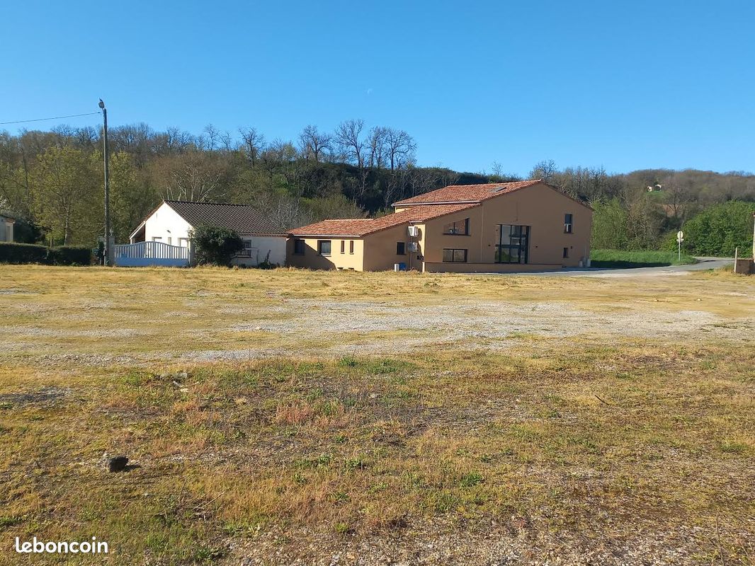 Terrain 540 m² Frais de notaire réduits · à Vielmur-sur-Agout · 43 000 €