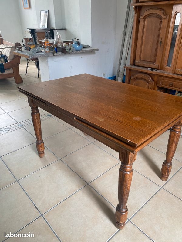 Table (image 3)