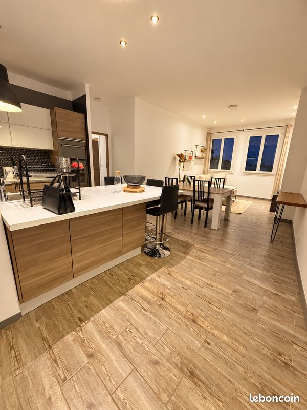Appartement 3 pièces 85 m² · à Nîmes · 85 m² · 960 €/mois
