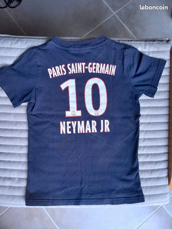 T shirt PSG NEYMAR 8 ans comme neuf (image 2)