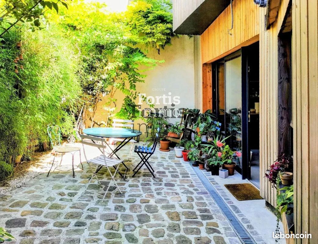 Maison 6 pièces 90 m² · à Paris · 90 m² · 1 100 000 €