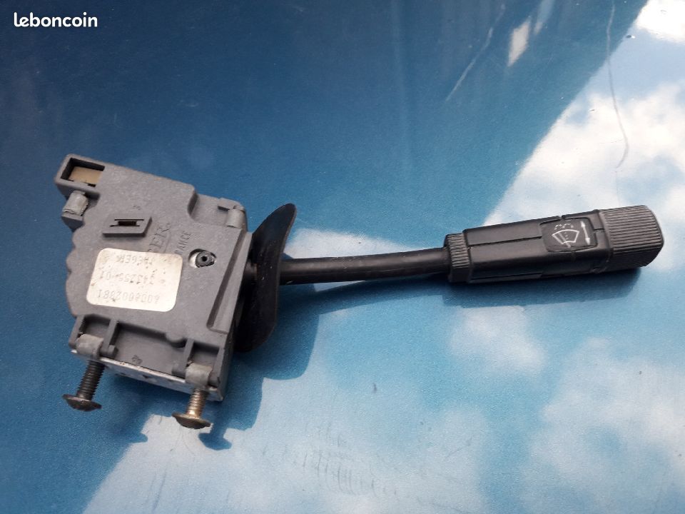 Commande essuie glace Renault SUPER 5 (B-C40_) 1.4 cat (b-c-407) (1985-1996) occasion