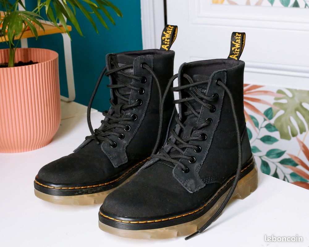 Doc Martens en tissu Noire trous en 38 Chaussures