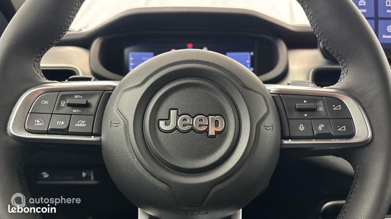 Jeep Avenger 1.2 Turbo T3 100ch MHEV Summit BVR6 eHybrid (image 25)