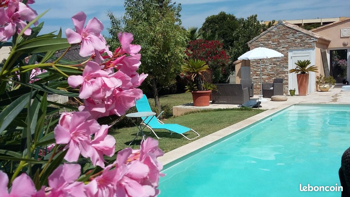 Maison 8 pièces 205 m² · à Six-Fours-les-Plages · 205 m² · 1 900 000 €