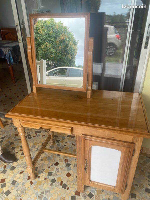 Coiffeuse exotique style colonial (image 1)