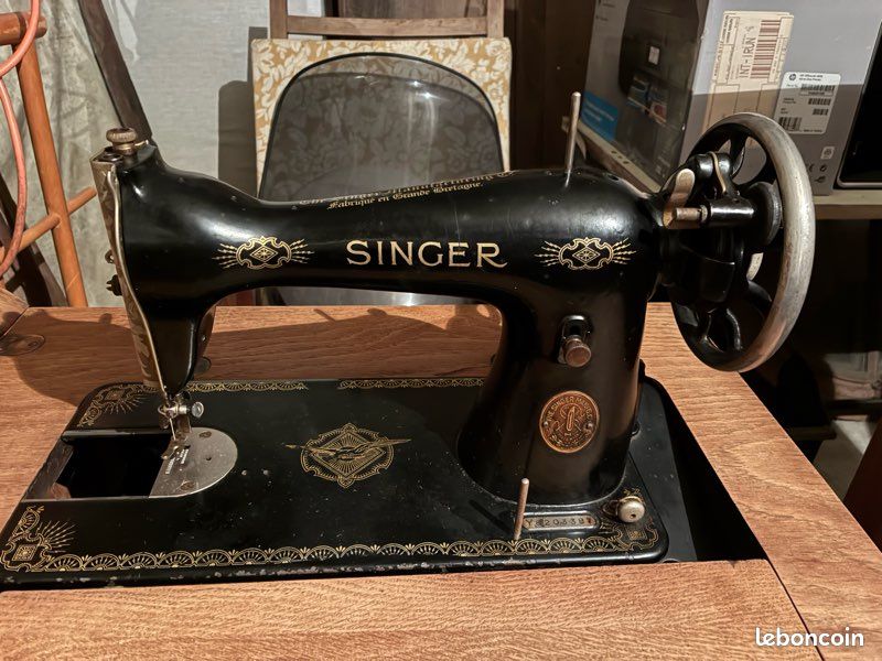 Machine à coudre Singer ancienne – modèle 15K – 1932 – Fonctionnelle – Avec meuble (image 11)