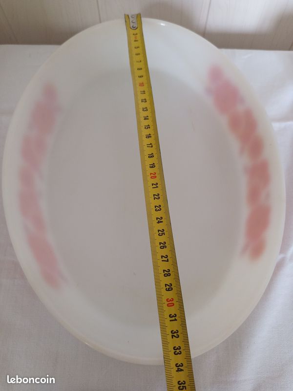 Grand Plat Rond Arcopal – Modèle Lotus, Blanc, En Opale – Occasion