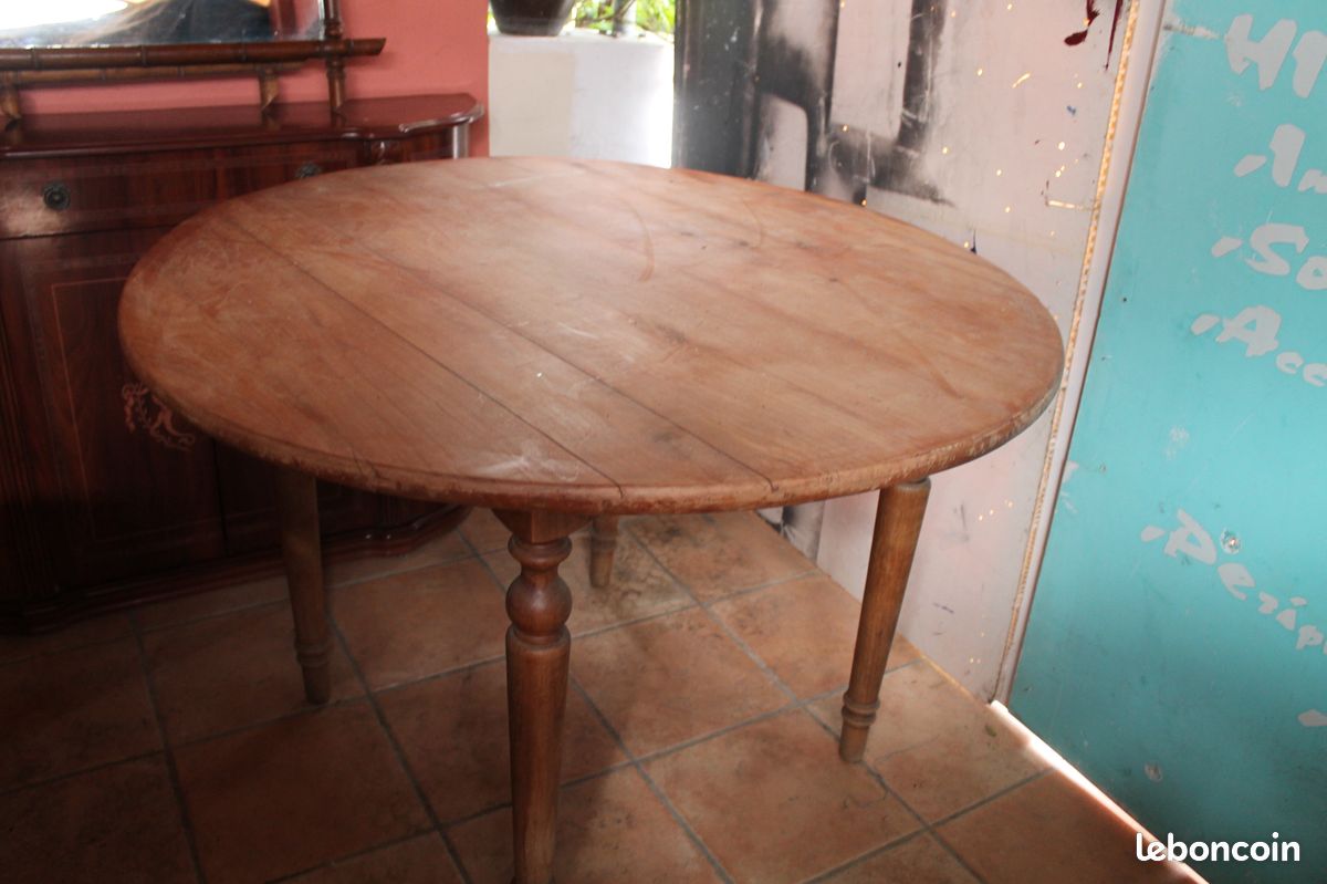 TABLE Ronde Ancienne Louis Philippe Merisier Massif Ciré Naturel (image 3)
