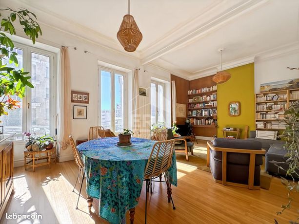 Appartement 6 pièces 137 m² — 1