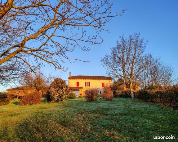 Propriété 7 pièces 232 m²