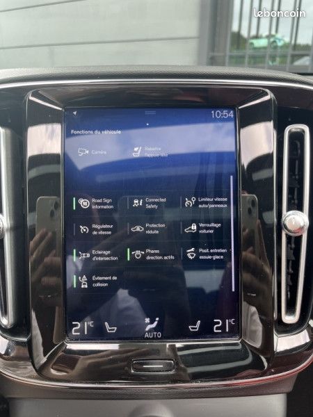 Volvo XC40 D3 ADBLUE AWD 150CH INSCRIPTION GEARTRONIC 8 (image 15)