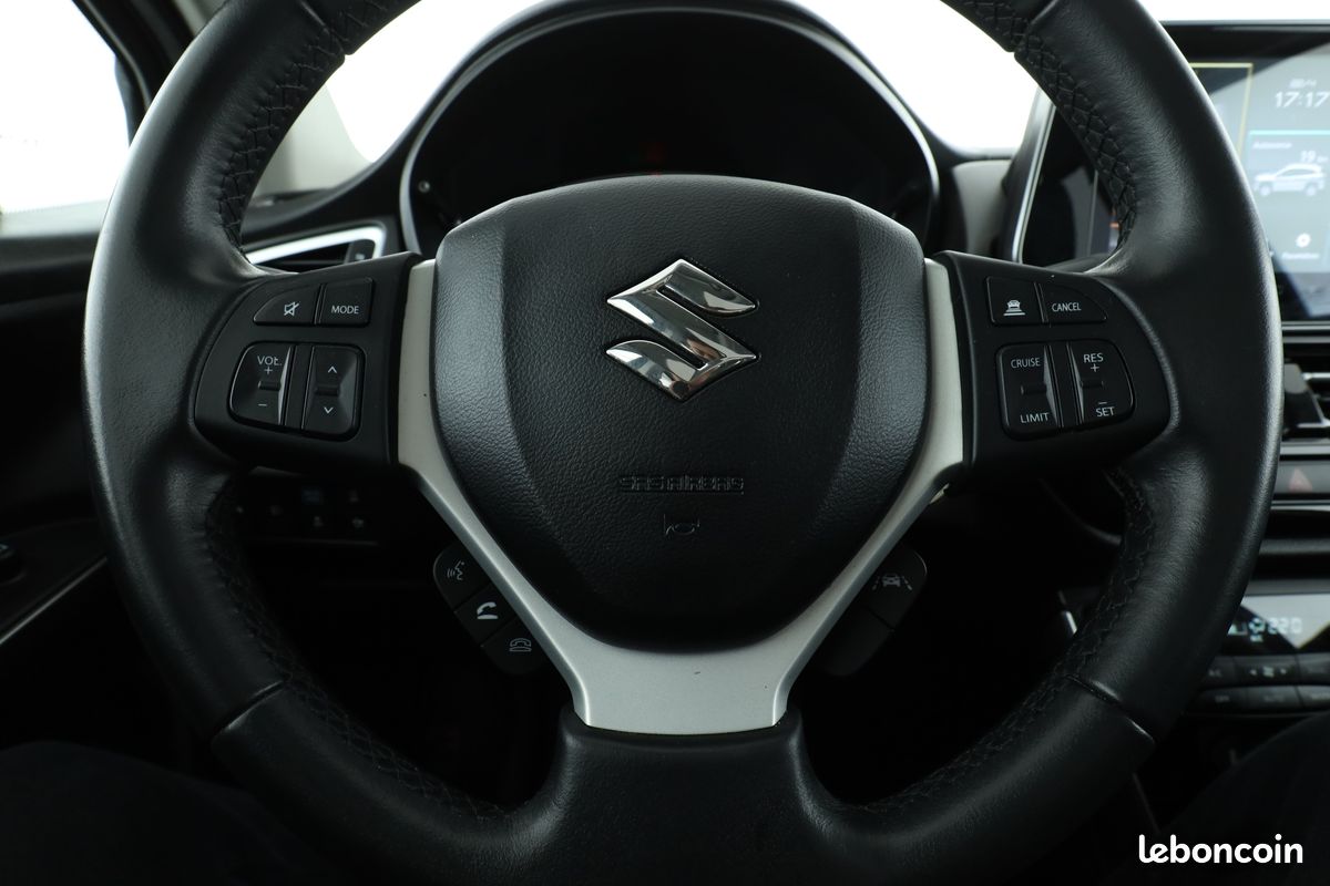 Suzuki S-Cross 1.5 DualJet Hybrid Style AllGrip Auto 116 ch (image 15)