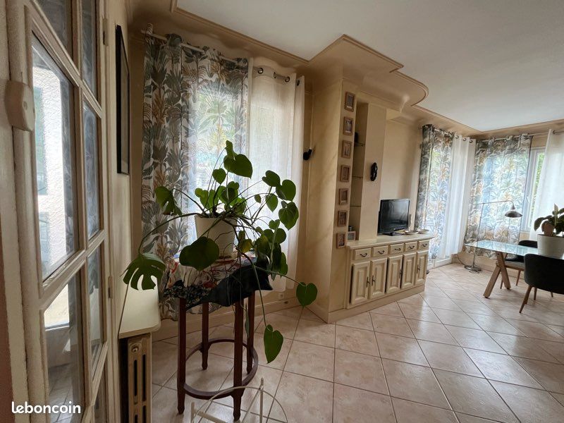 Maison 7 pièces 174 m² · à Castres · 174 m² · 237 000 €