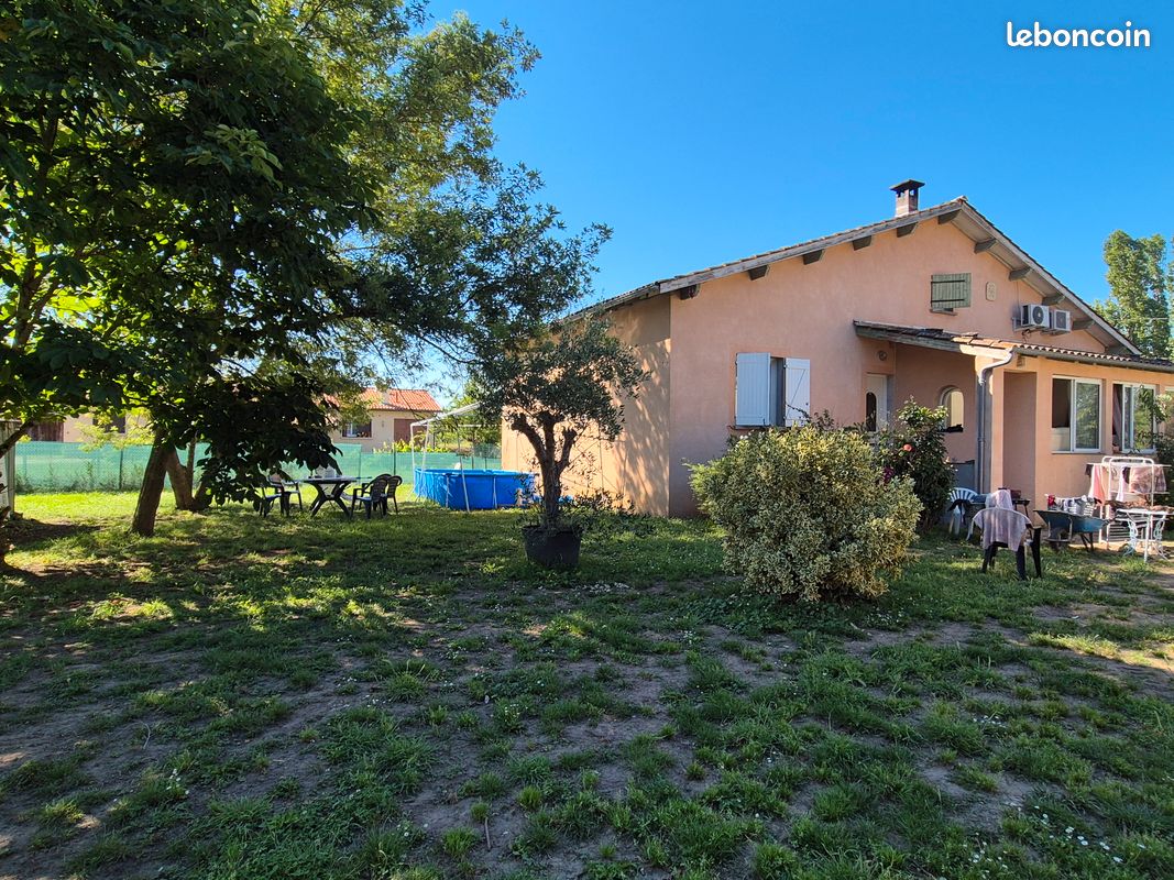 Maison 6 pièces 180 m² · à Génissac · 180 m² · 225 000 €