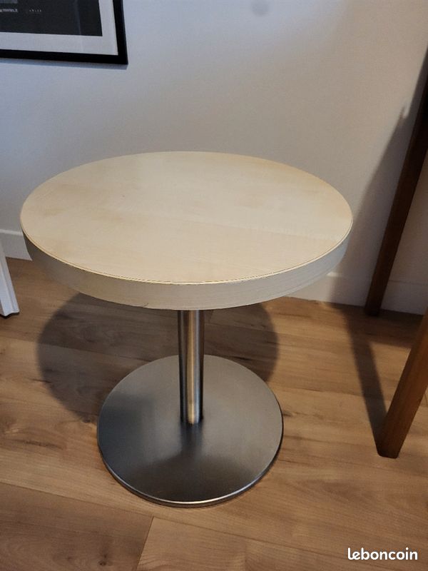Petite table café claire (image 1)