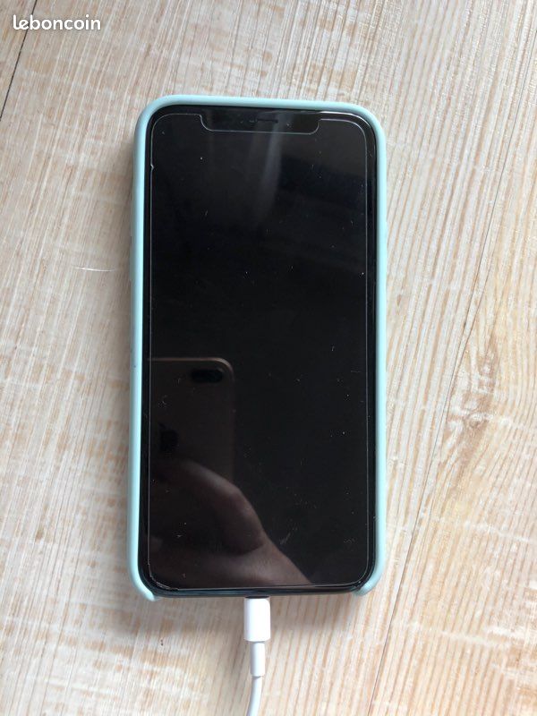 IPhone X (image 3)