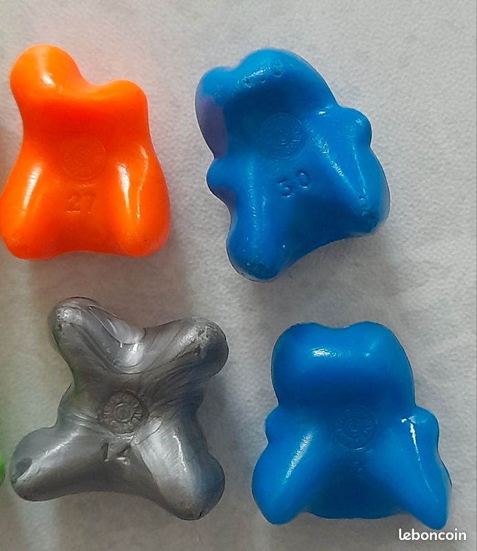 Lot jouets jojo's + guide (image 11)