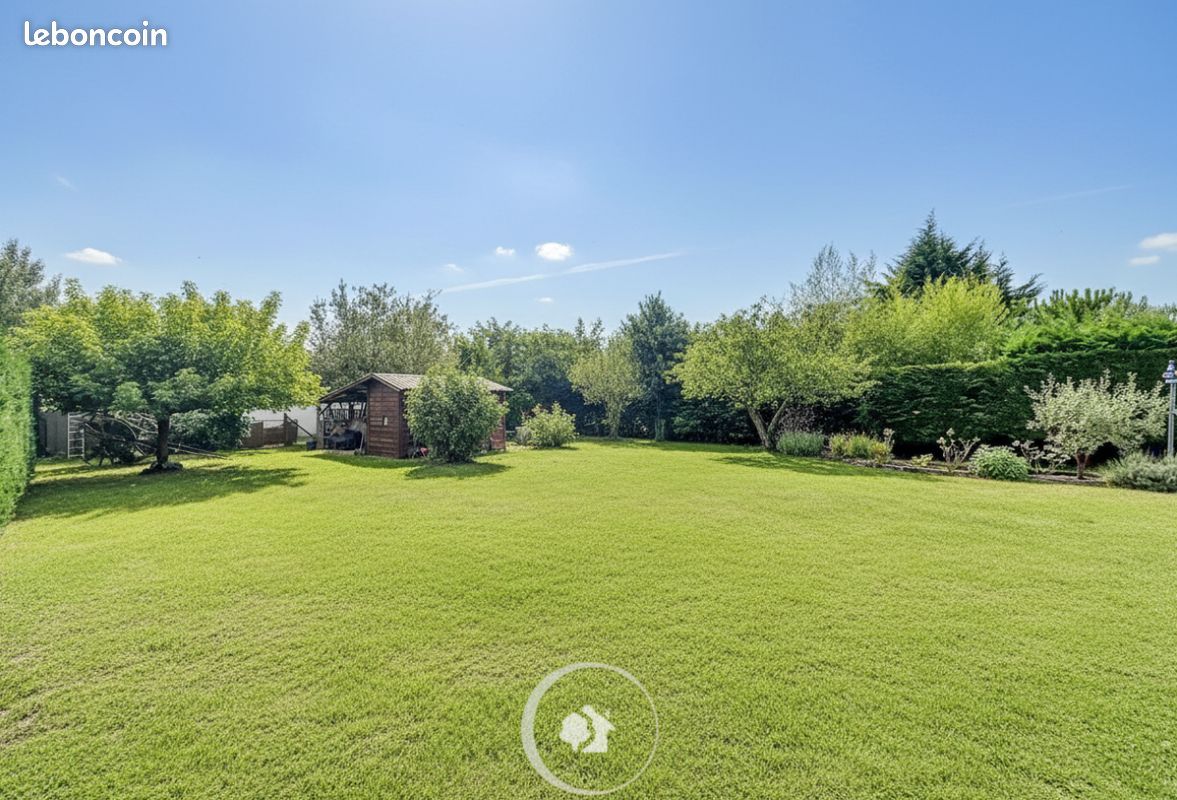 Terrain 521 m² · à Le Taillan-Médoc · 521 m² · 159 000 €