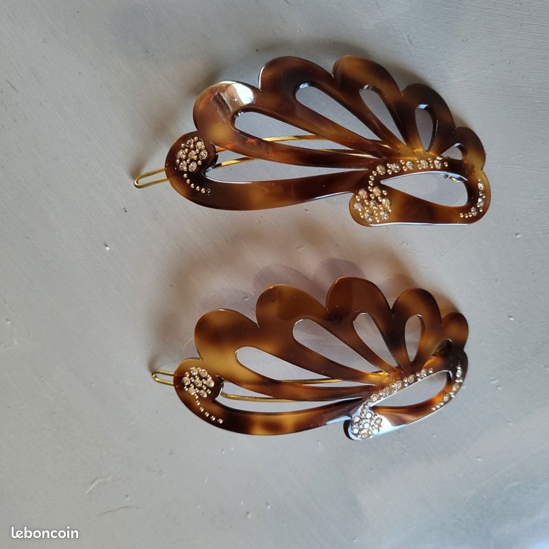 Lot de 2 barrettes avec strass fait main neuves (image 2)