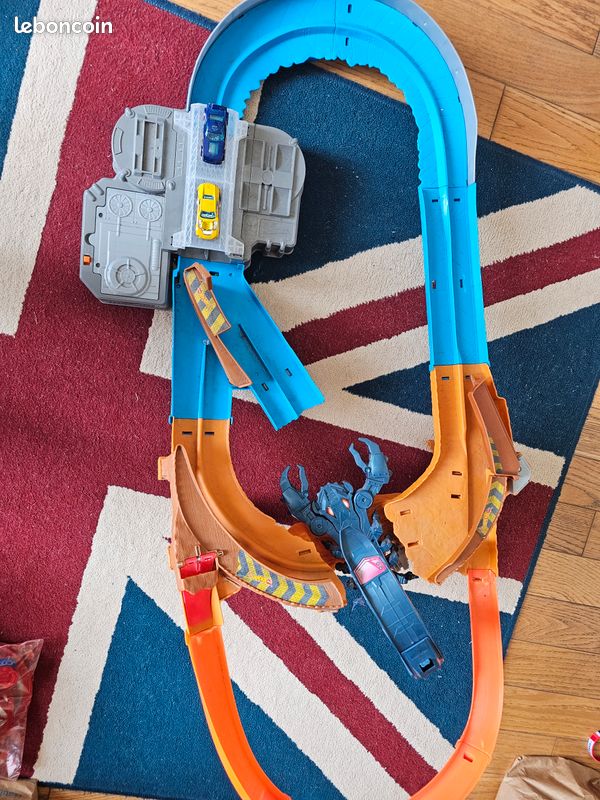 Circuit scorpion Hotwheels (image 1)