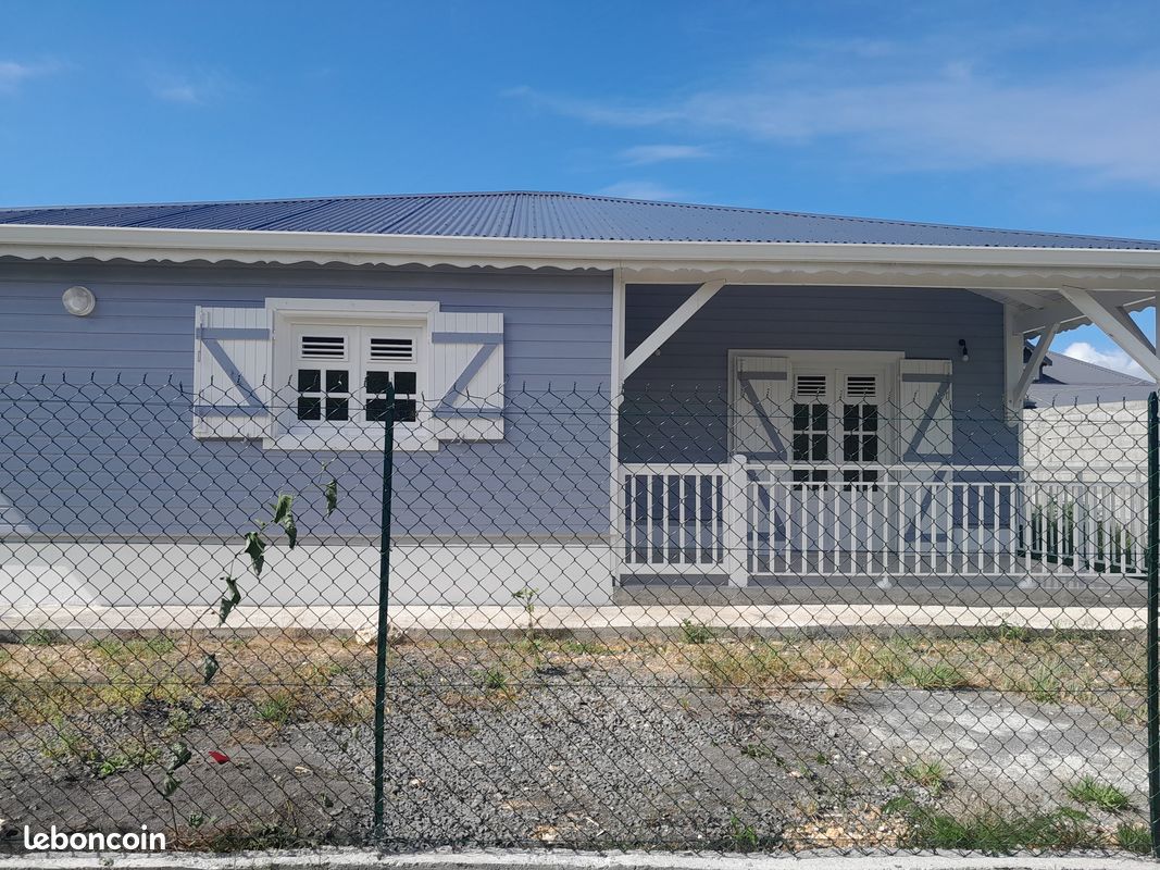 Maison 4 pièces 90 m² · à Anse-Bertrand · 90 m² · 950 €