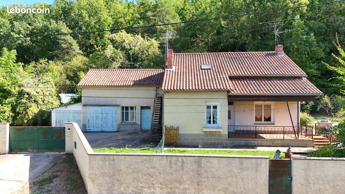 Maison 8 pièces 163 m² · à Chasseneuil-du-Poitou · 163 m² · 149 950 €