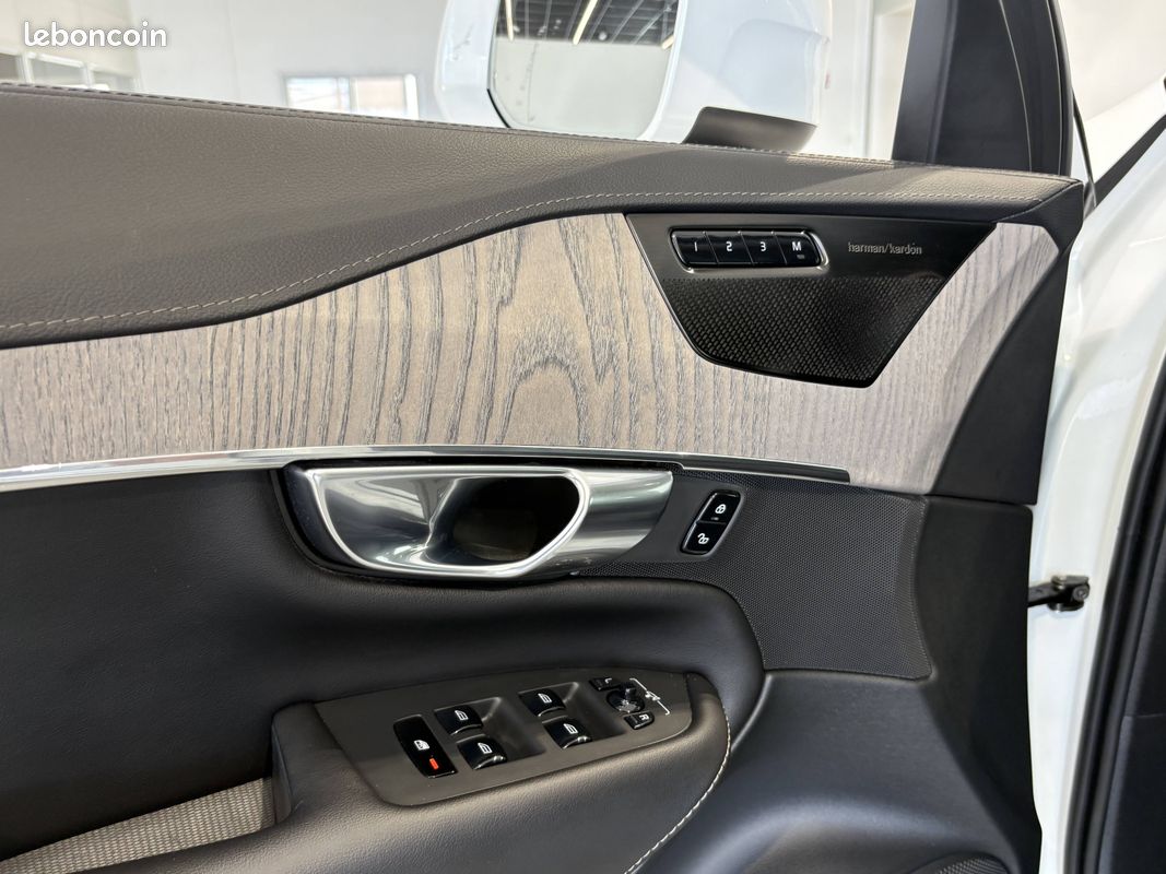 VOLVO XC90 Recharge T8 AWD 303+87 ch Geartronic 8 7pl Inscription Luxe (image 12)