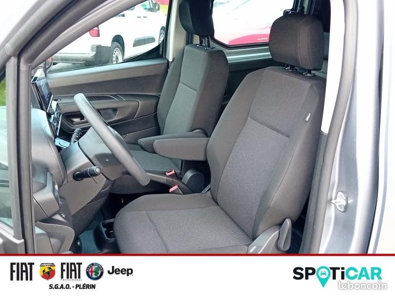 Fiat Doblo Fg XL Diesel 100ch Cabine Approfondie repliable (image 8)